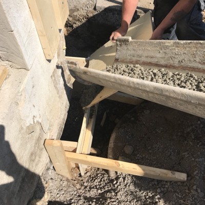 FOUNDATION UNDERPINNING STAGE 1 - Concrete application